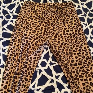 LulaRoe Tall & Curvy Leggings